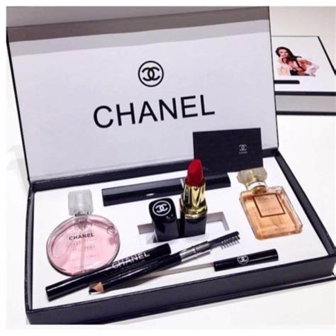 chanel 5 perfume box|Chanel gift with purchase.